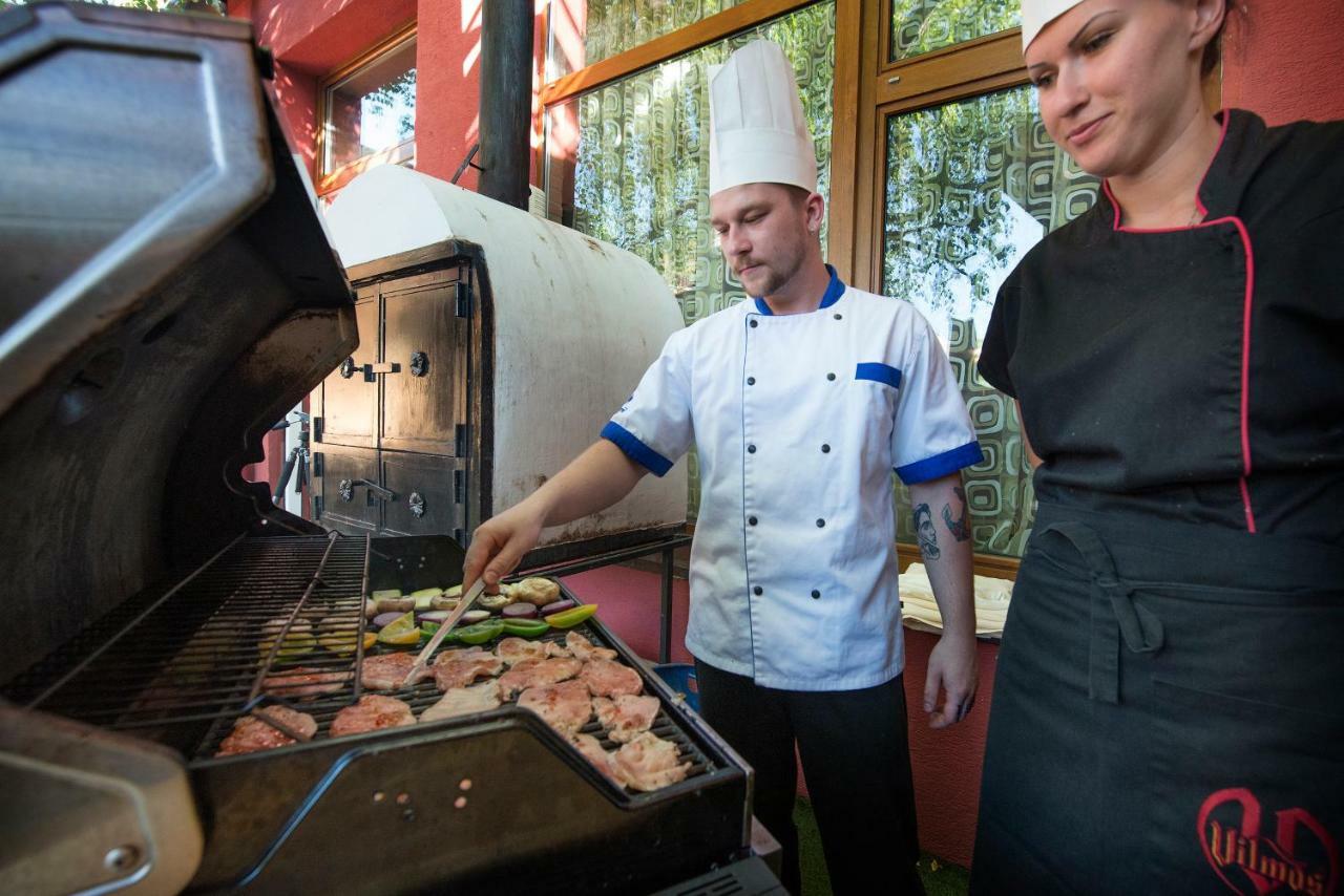 Hotel Therma Dunajská Streda Exteriör bild